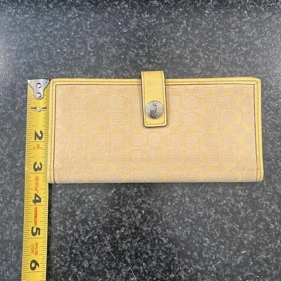 COACH Signature Slim Wallet - Picture 6 of 7